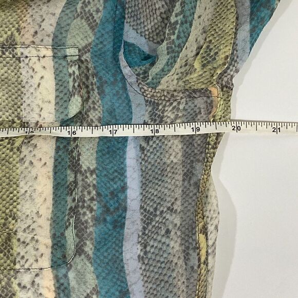 Equipment Femme Medium Delicate Silk Button up shirt Snake Skin Pastel Stripes - Picture 7 of 8